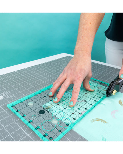 PRE-ORDER: Sew Magnetic 6.5" x 12.5" Ruler