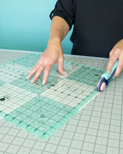 PRE-ORDER: Sew Magnetic 16.5" x 16.5" Ruler
